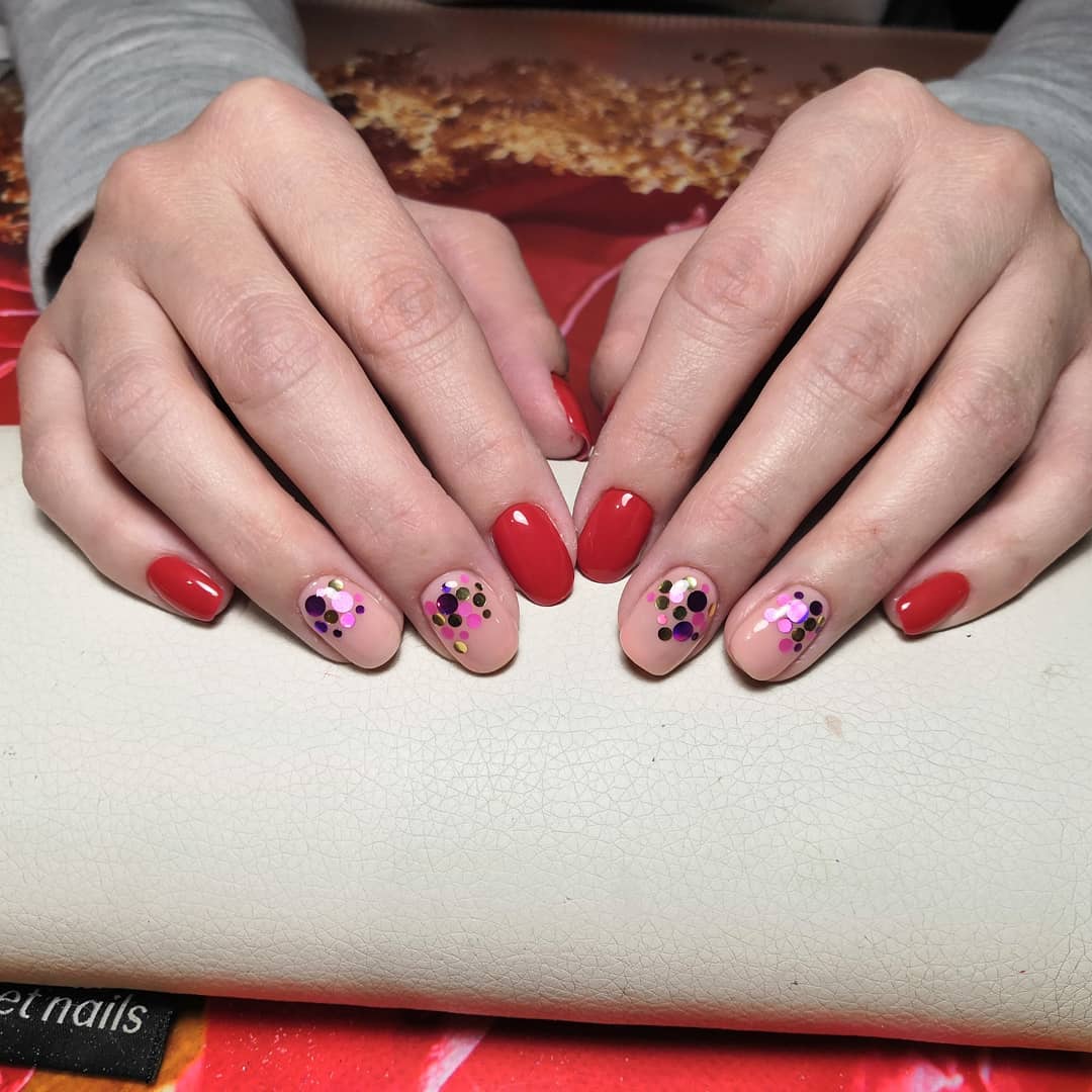 erros comuns ao pintar unhas curtas de vermelho