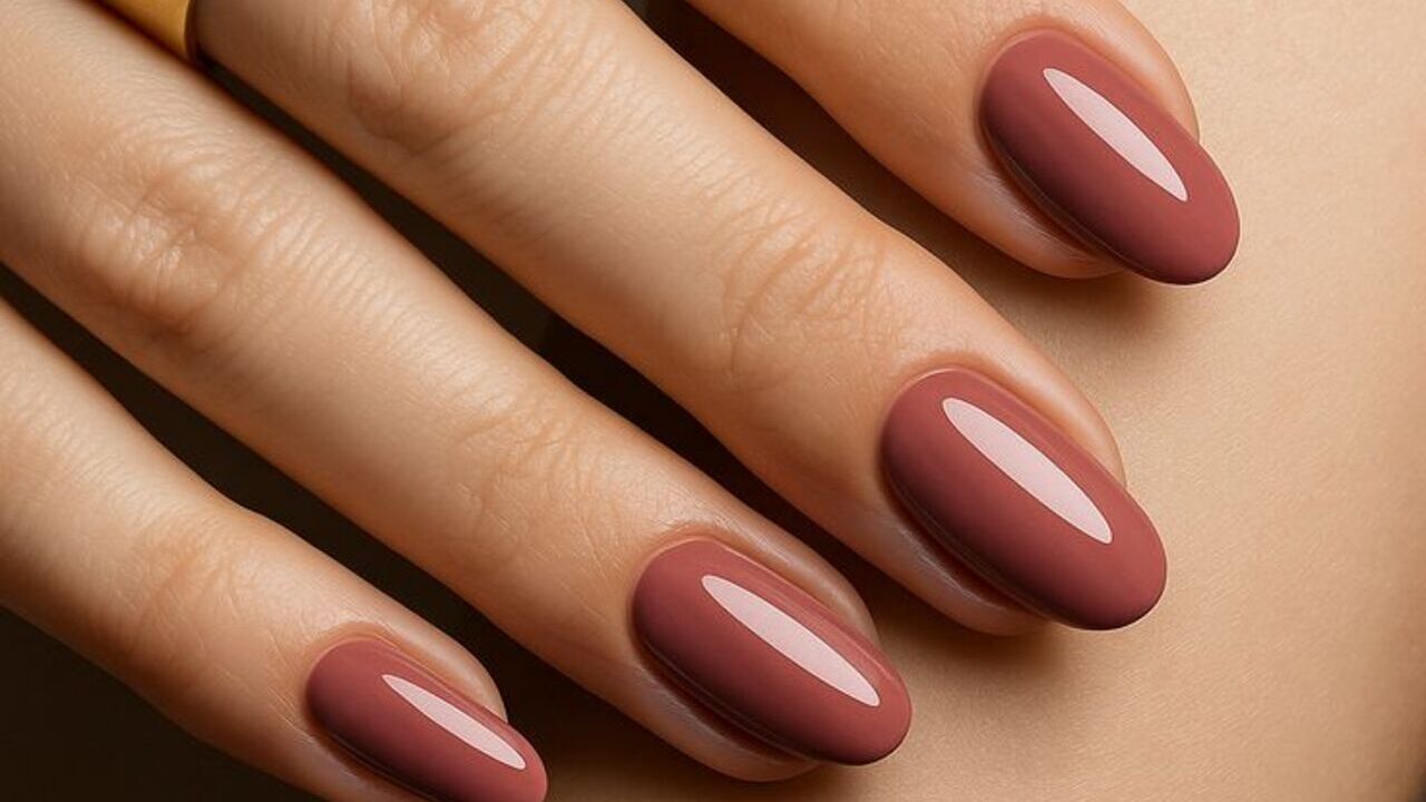unhas curtas arredondadas