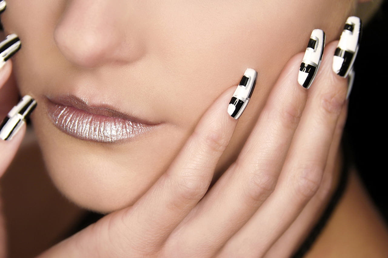 Guia completo de unhas minimalistas e nudes para o dia a dia