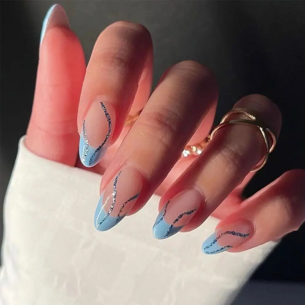 inspiração unhas decoradas azul turquesa para verão