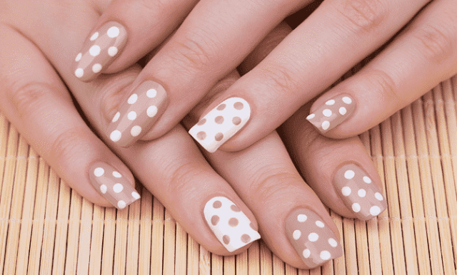 Unhas Decoradas Com Bolinhas
