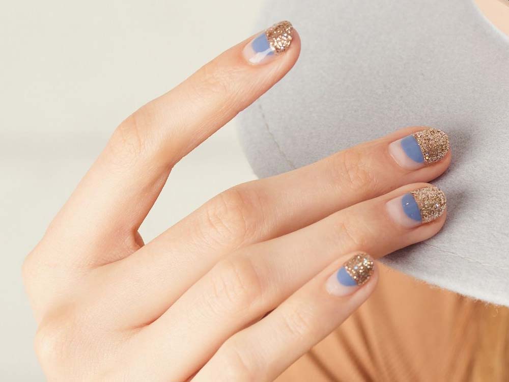 ideias de unhas curtas decoradas para festas