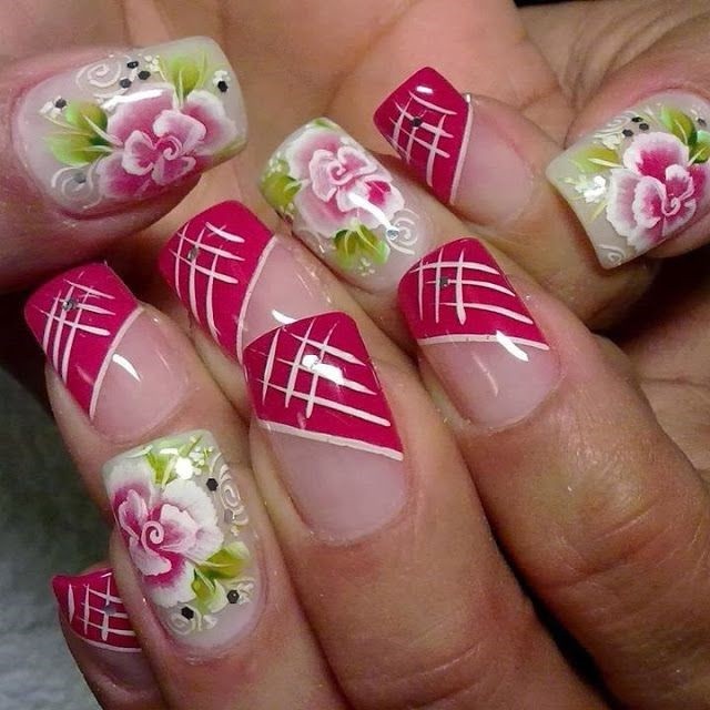 unhas decoradas flores adesivo ou pintadas
