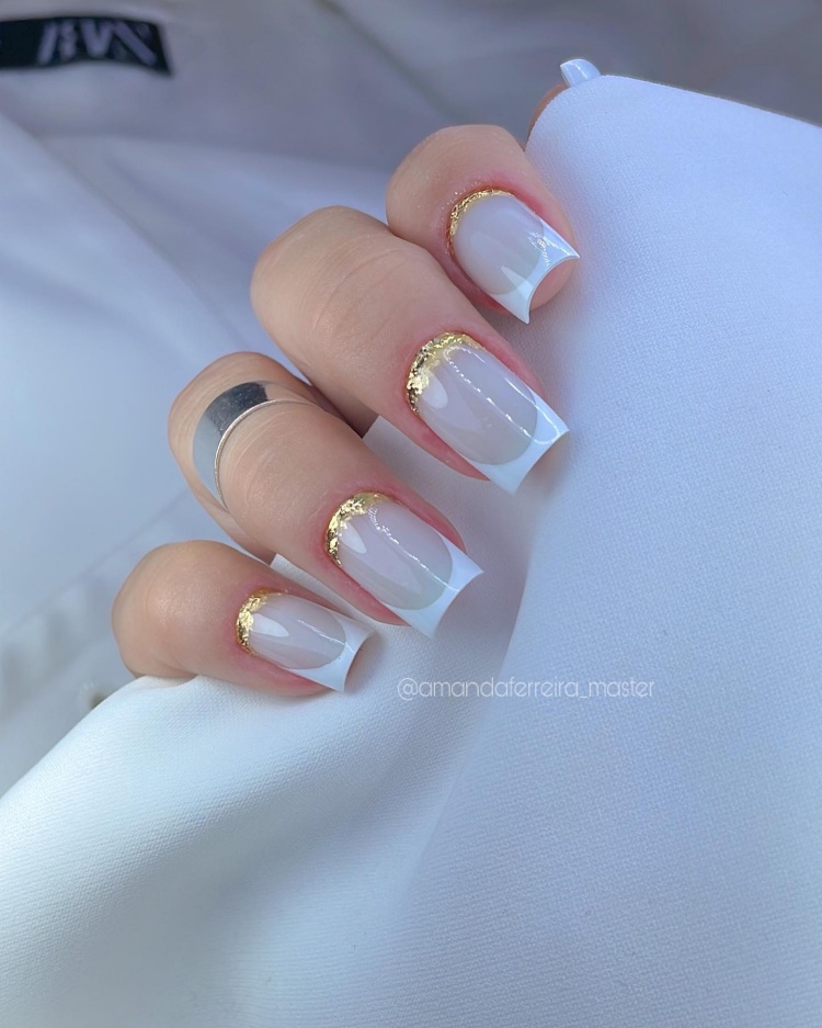 Baby Boomer Nails: A Elegância do Degradê nas Suas Mãos