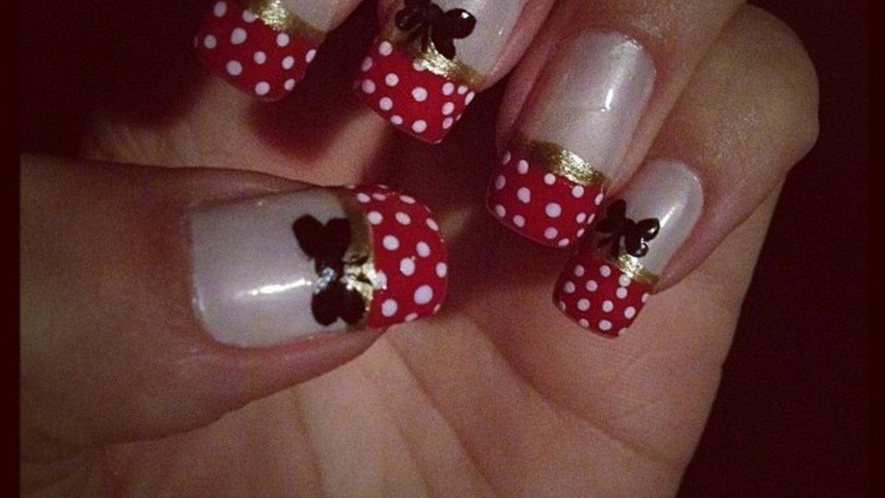 Encontre Seu Estilo
5. A Magia das Unhas da Minnie: Dicas e Inspirações para Arrasar