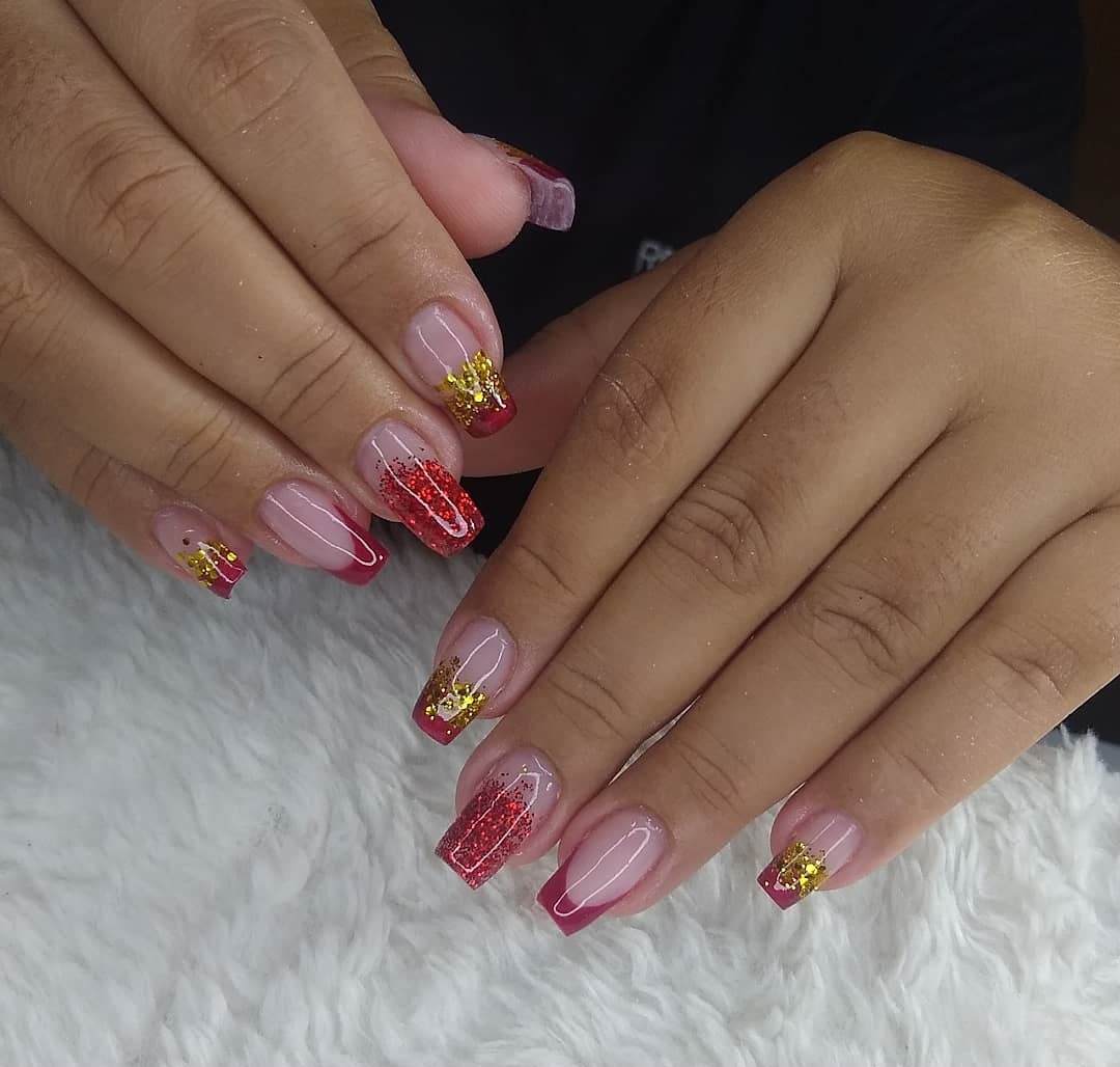 unhas vermelhas com dourado vs unhas vermelhas com prata