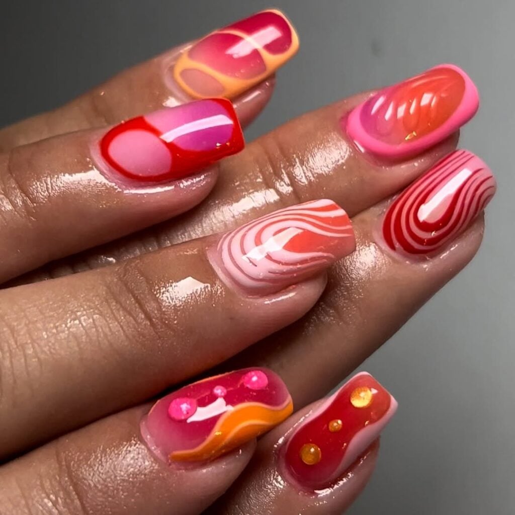 unhas decoradas vermelho e branco gel ou esmalte