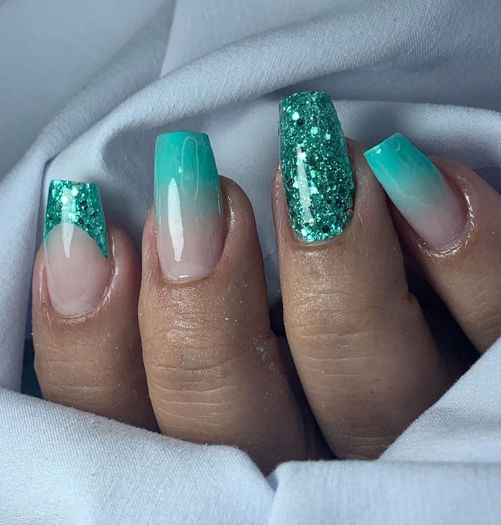 inspiração unhas em gel verde
