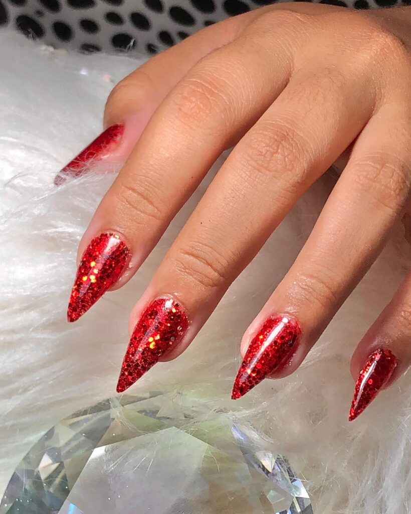 como fazer unhas em gel vermelhas com glitter