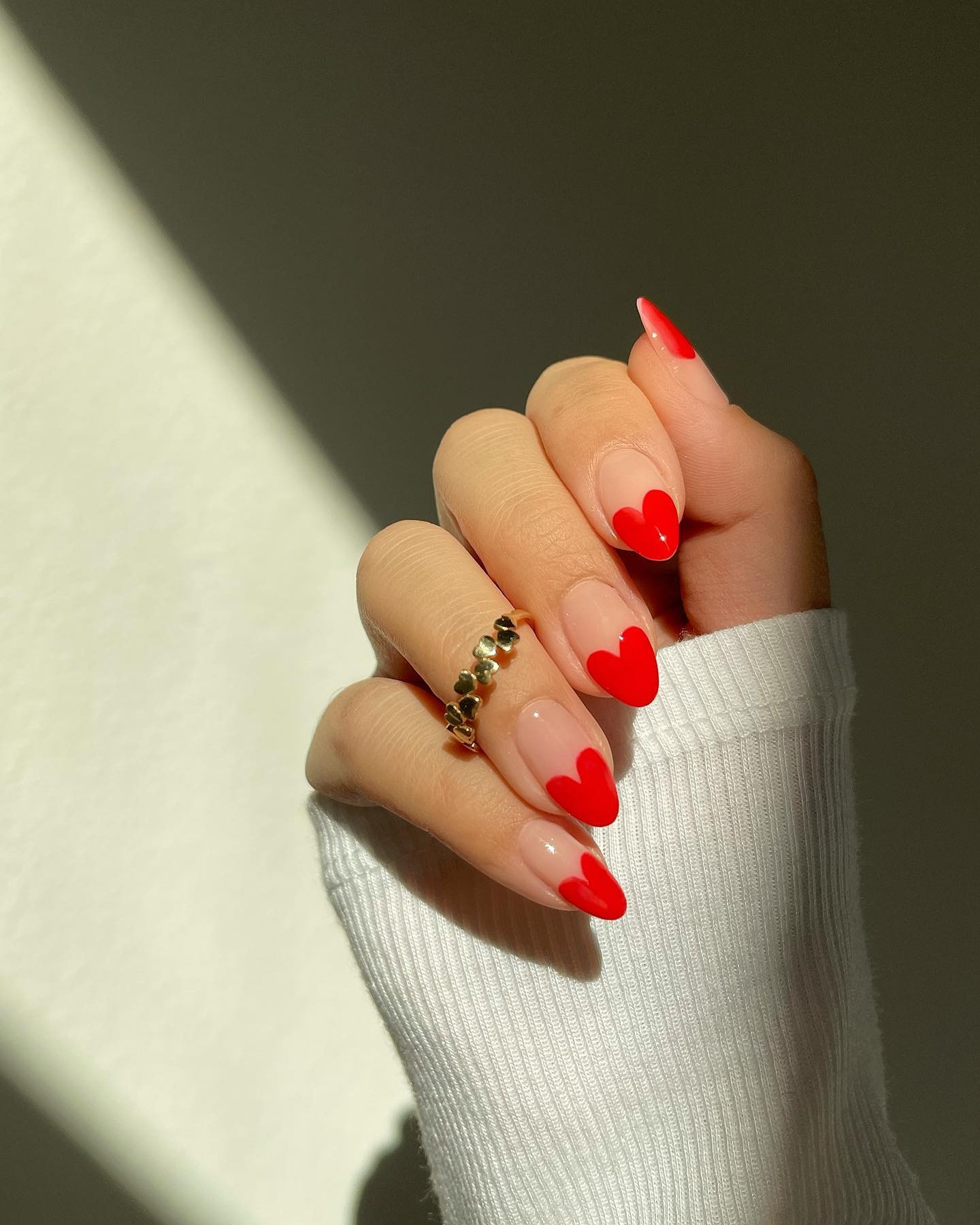 como aplicar unhas em gel vermelho em casa