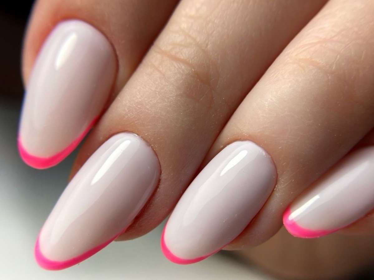unhas francesinhas coloridas