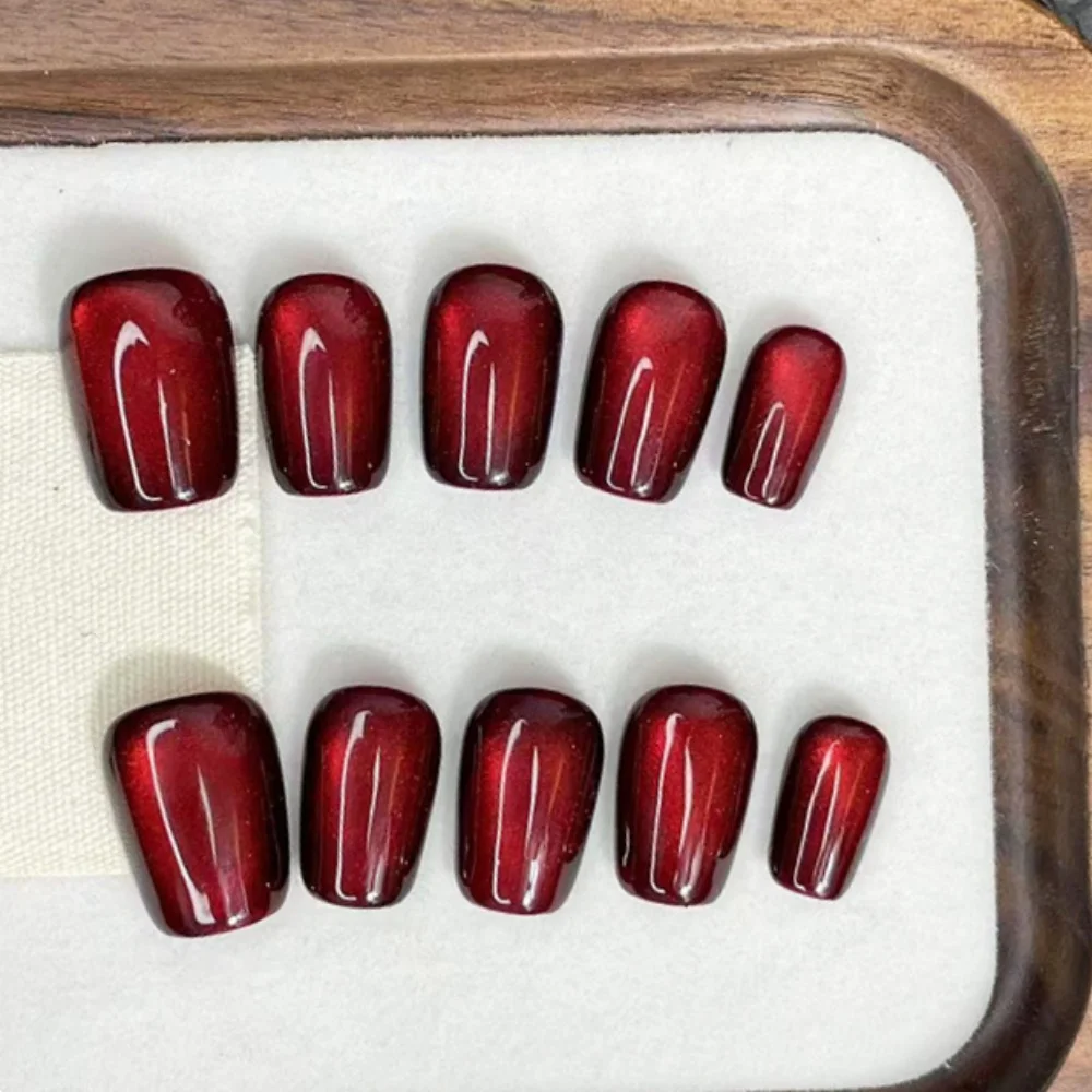 Manicure Correta: Evitando Traumas e Ondulações nas Unhas