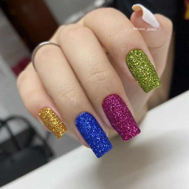 quanto custa fazer unhas decoradas para o carnaval
