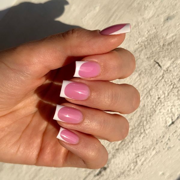 como evitar unhas pink descascando rápido