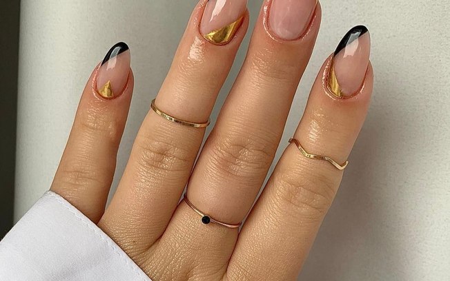 Unhas pretas francesinha