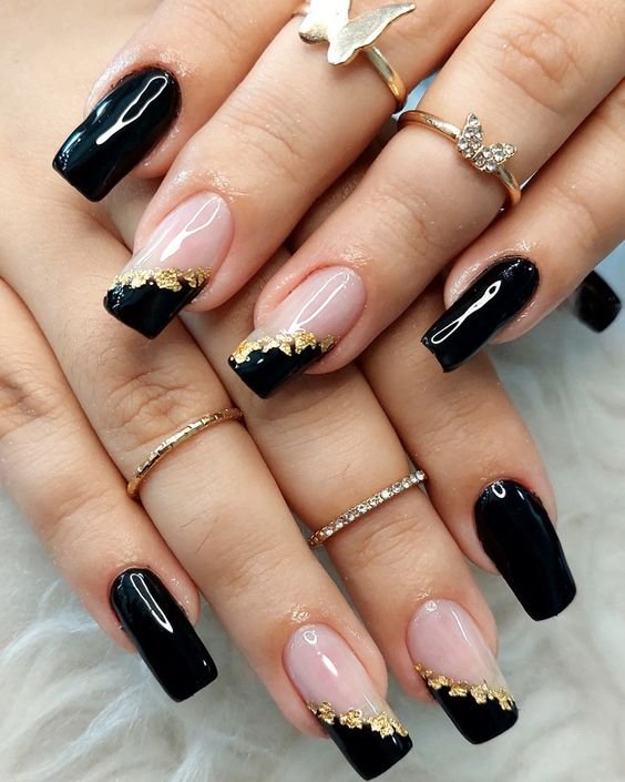 Unhas pretas decoradas fáceis