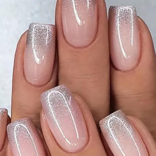 Unhas quadradas francesinha tradicional reta