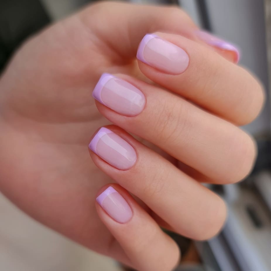 Unhas quadradas francesinha sorriso