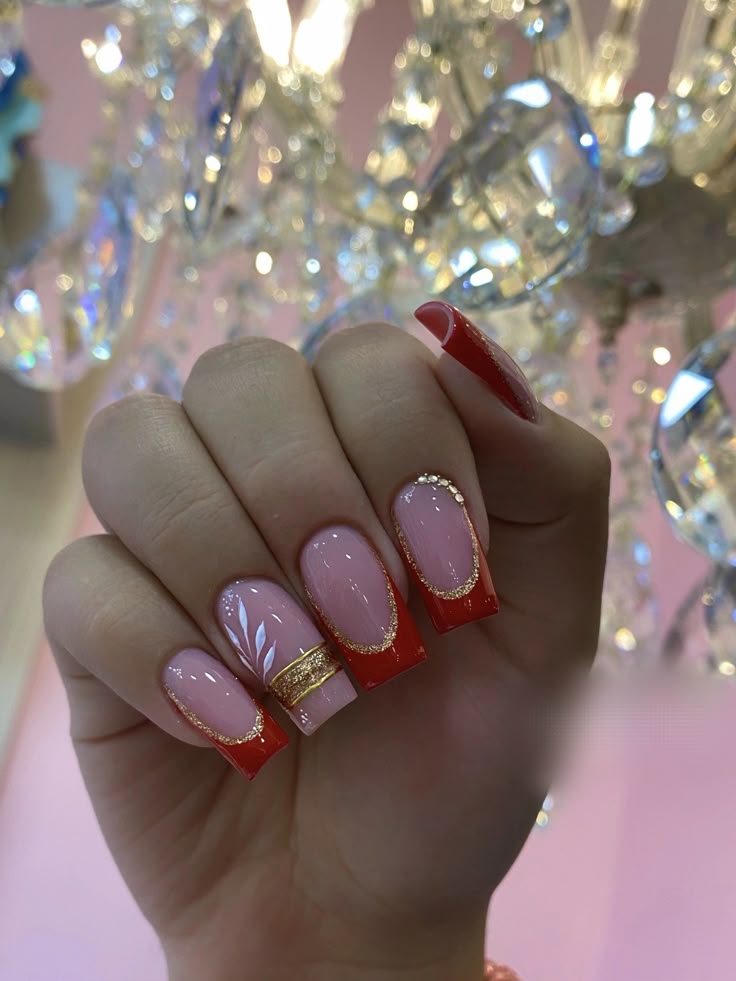 unhas vermelhas com francesinha e glitter