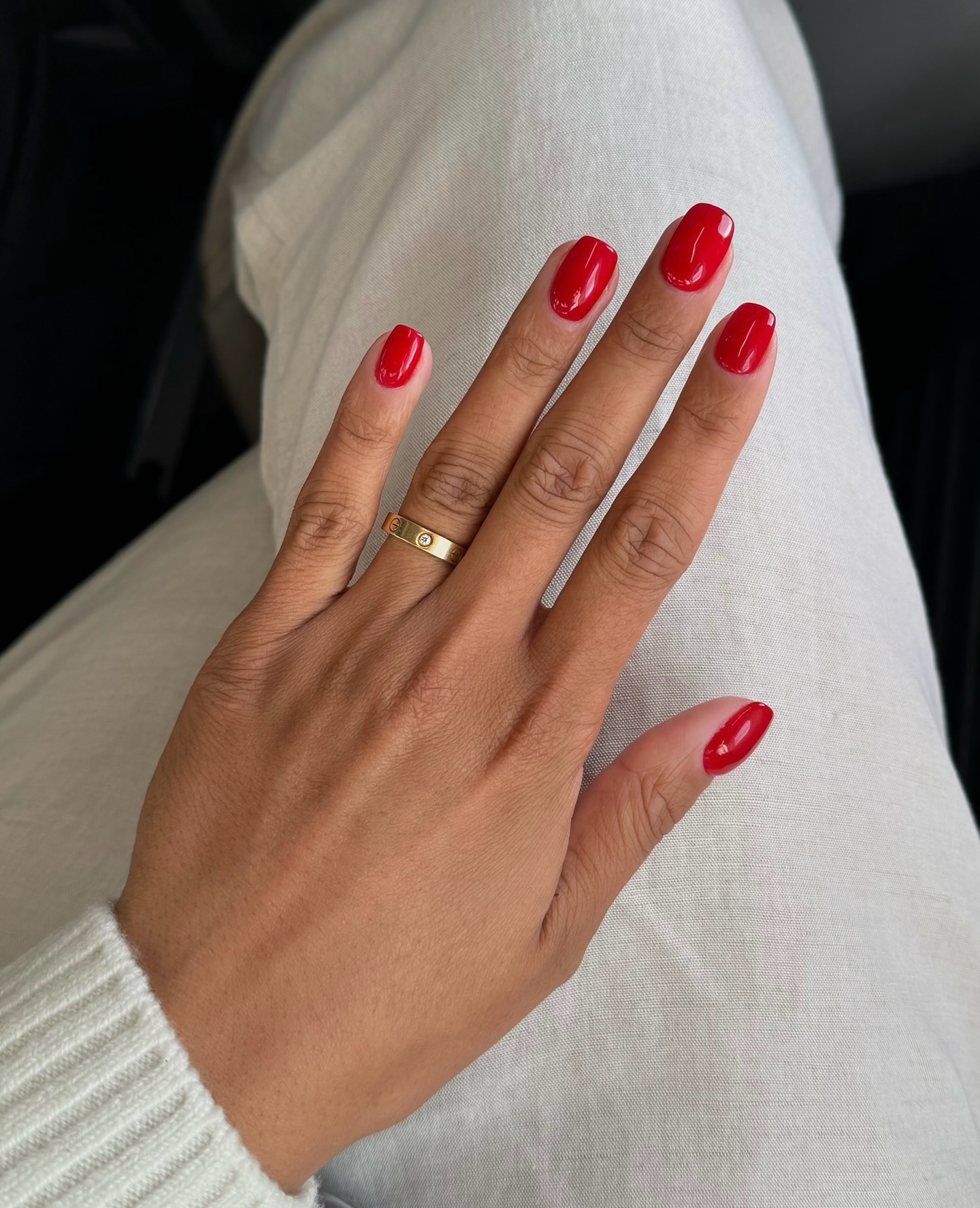 Unhas em gel minimalistas