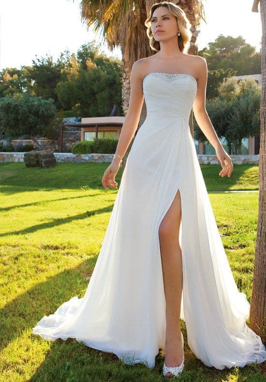 Vestido de Noiva Sereia Minimalista vs. Renda: Qual Combina Mais com Você?