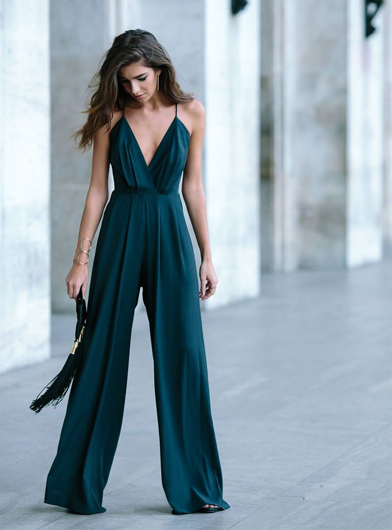 vestido longo ou macacão para casamento convidada