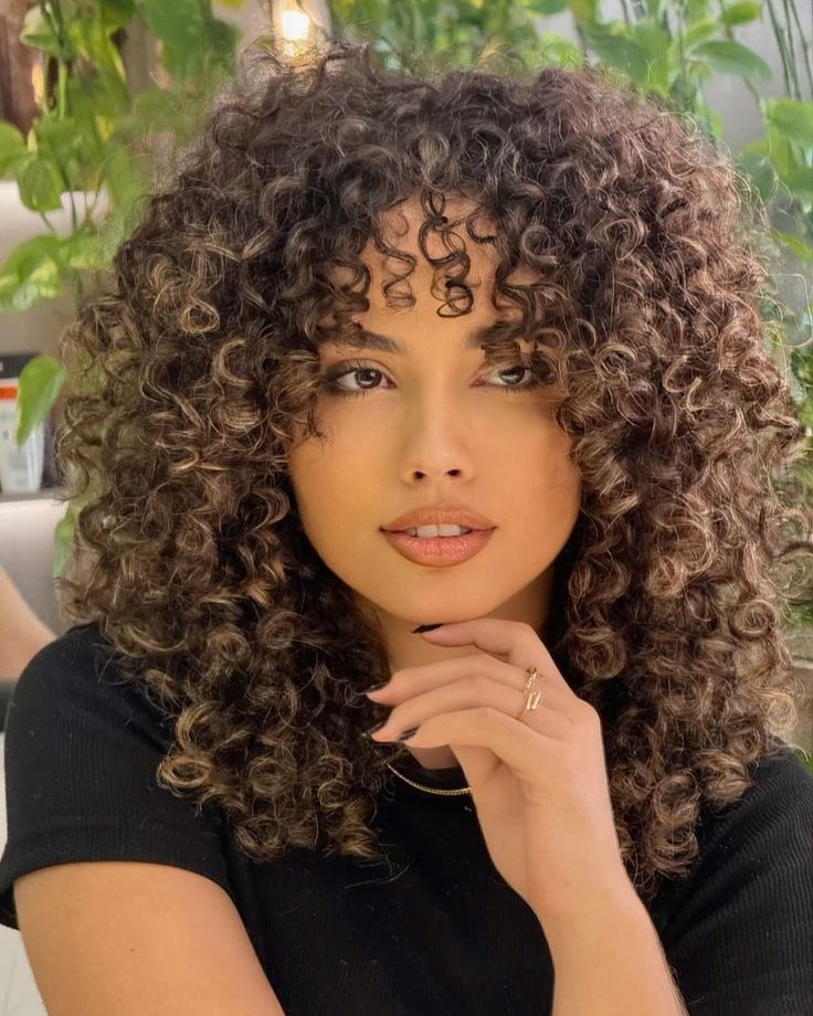 cabelo cacheado feminino longo