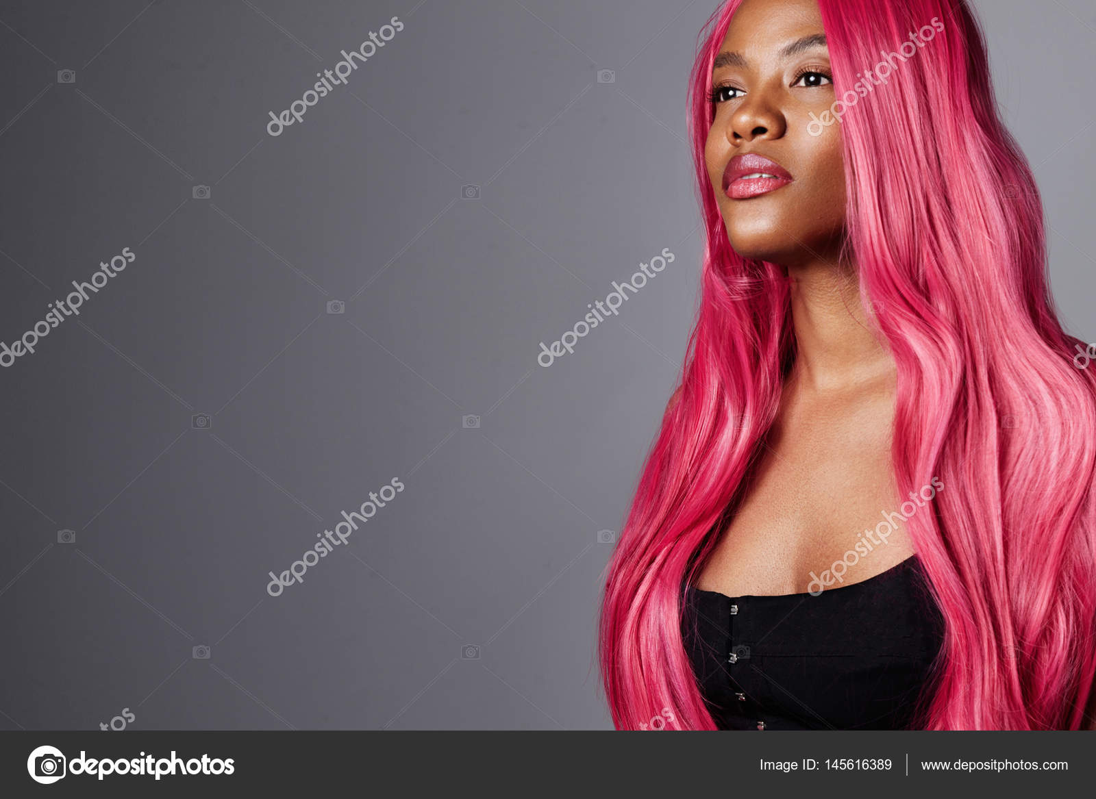 cabelo rosa chiclete