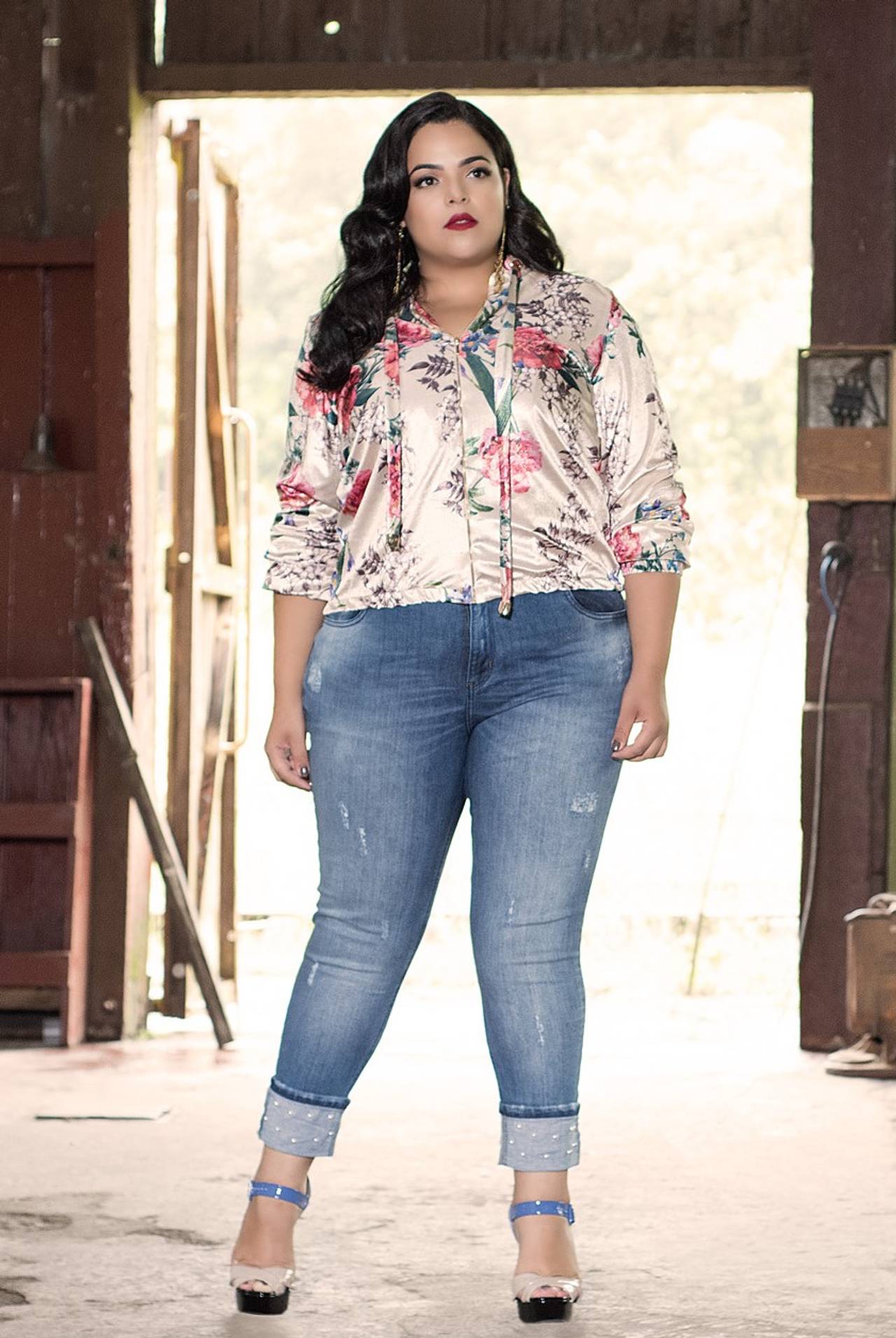 camisa social plus size com saia