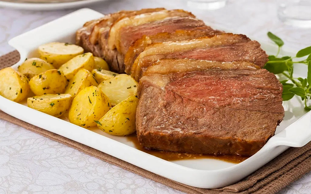 contra-filé com batatas