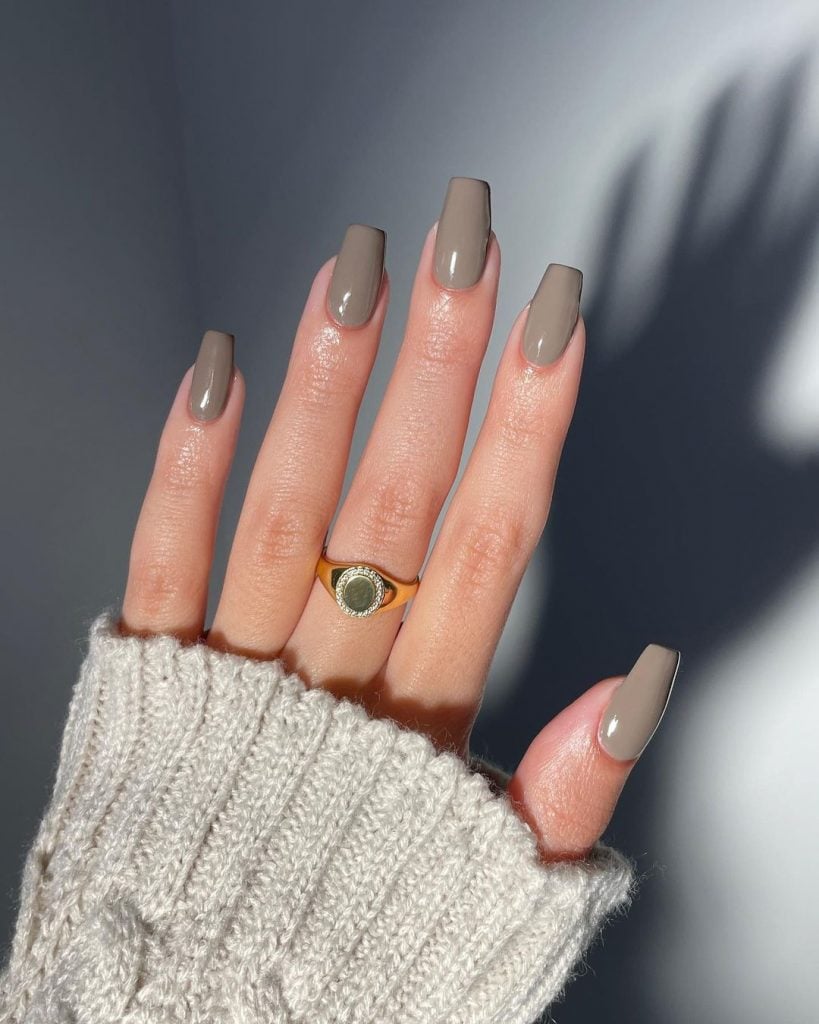 unhas elegantes e delicadas