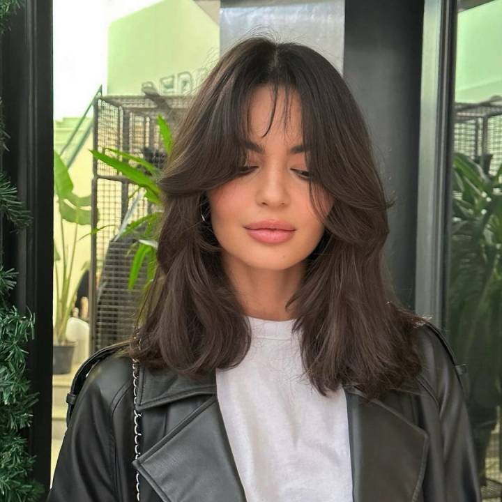 cabelo médio em camadas
