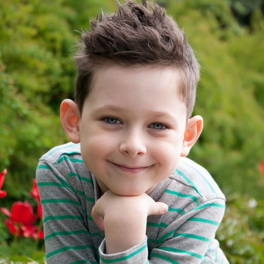 melhor corte para cabelo liso infantil menino