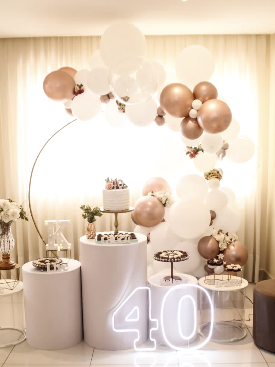 decoração com balões desconstruídos