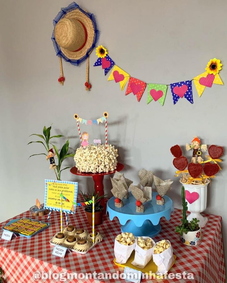 mesa junina simples