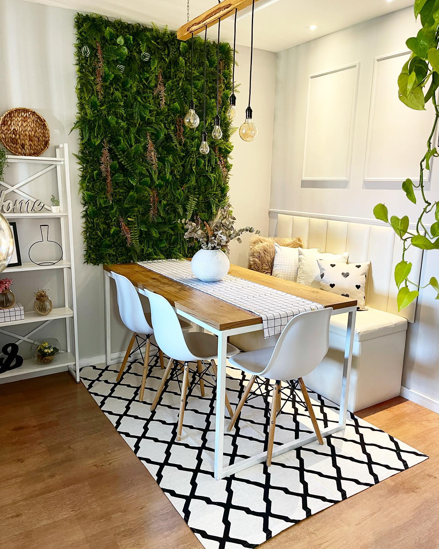 como decorar parede sala de jantar pequena