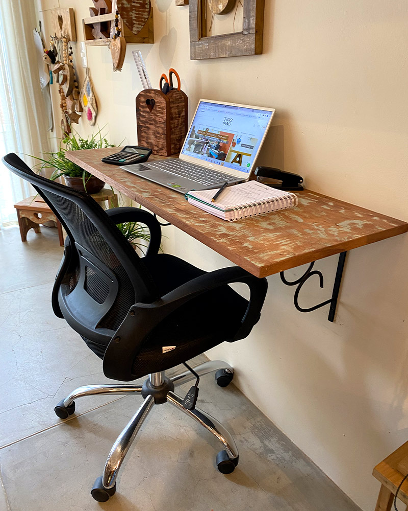 mesa de escritório rústica
