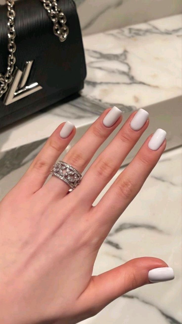 como fazer unhas em gel curtas