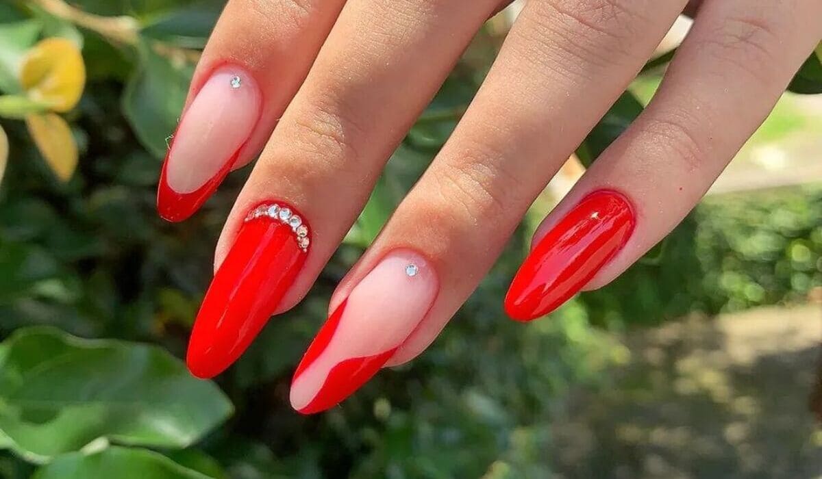 nail art vermelha
