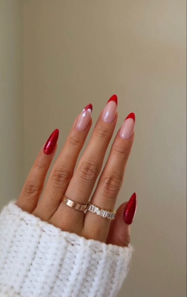 unha vermelha com glitter
