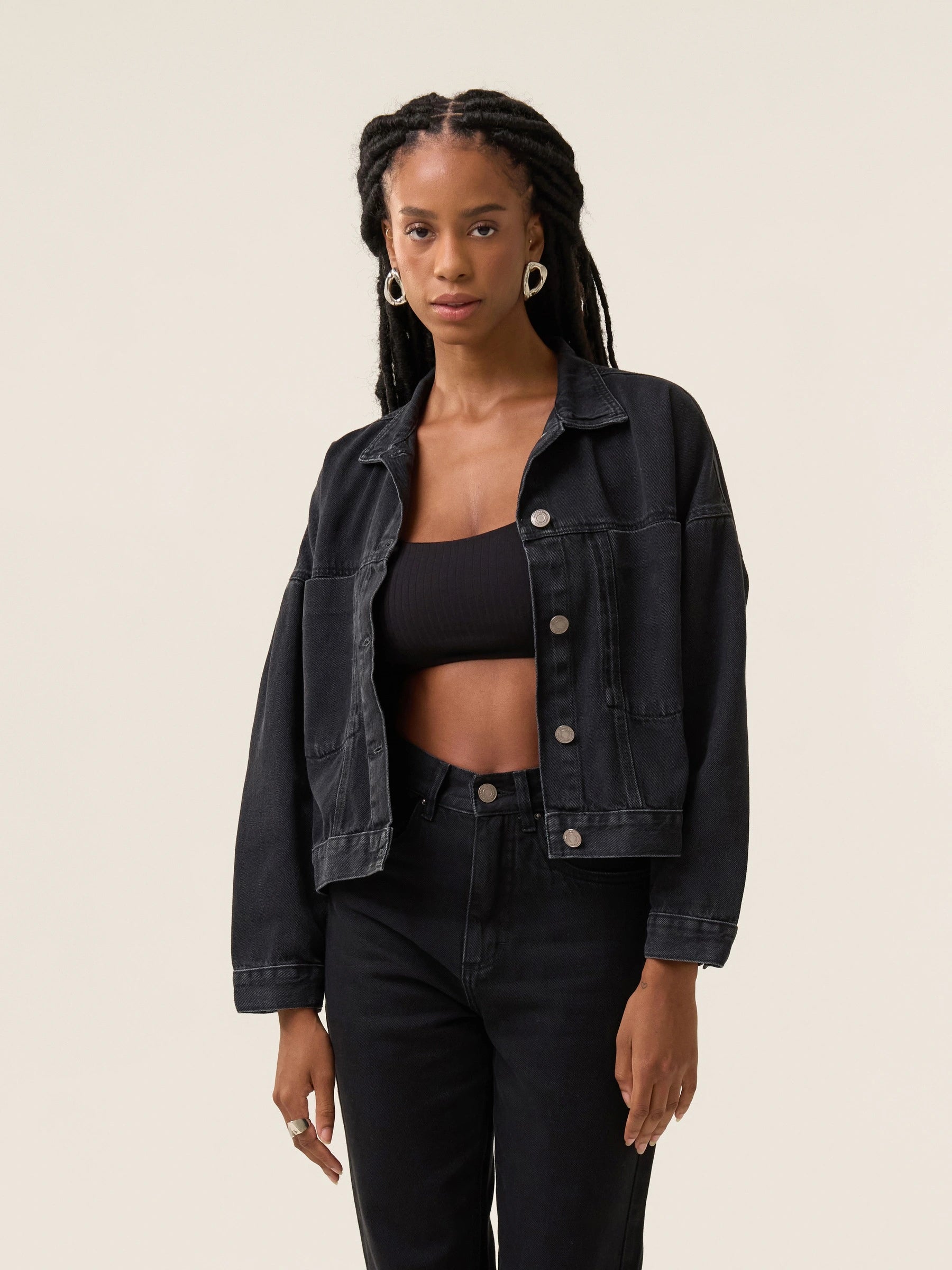 jaqueta jeans preta com calça