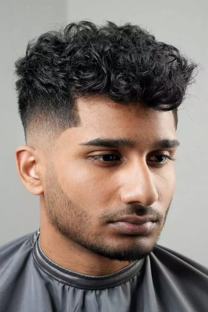 tendências cabelo cacheado homem 2026