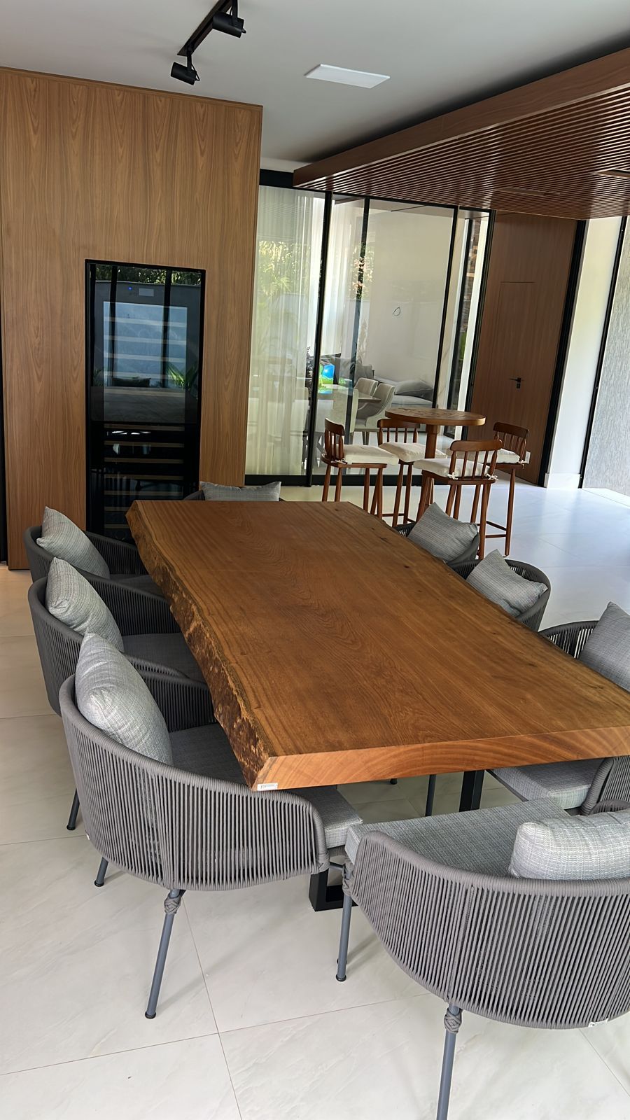 mesa de alumínio área externa