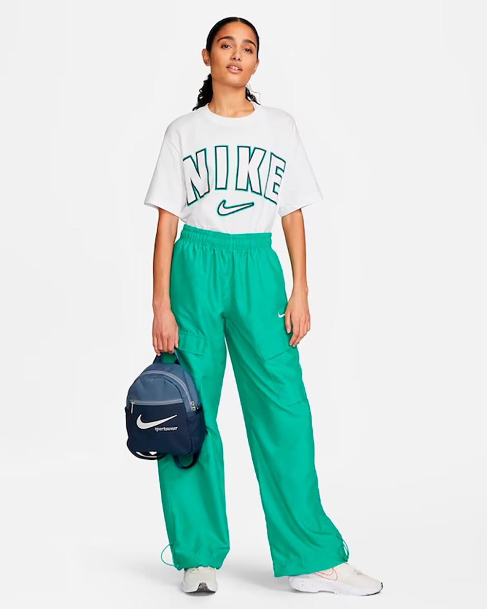 Estilo com mochila Nike