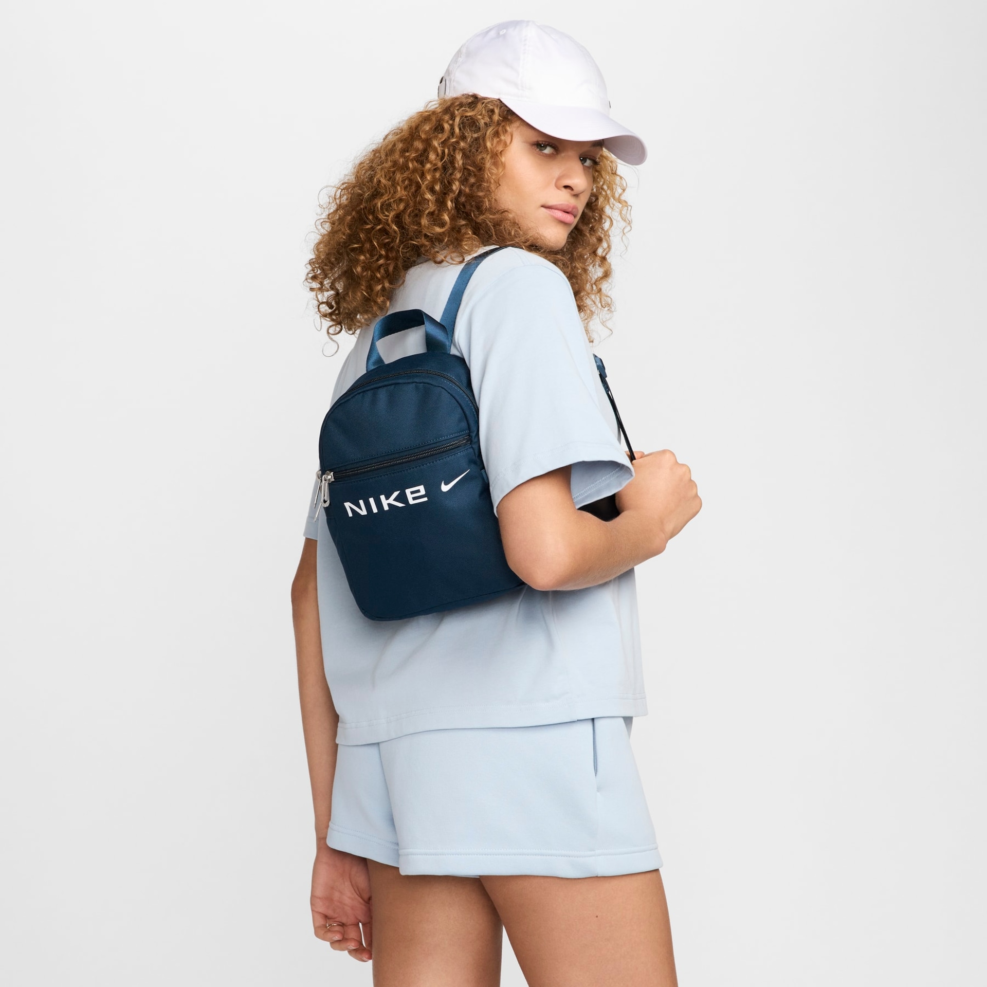 Mochila Nike com logo Swoosh