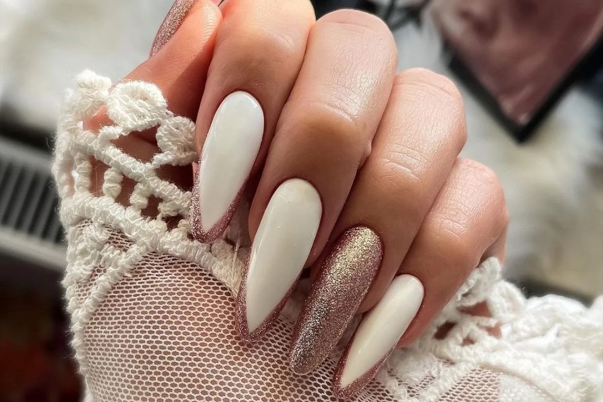unha de gel stiletto