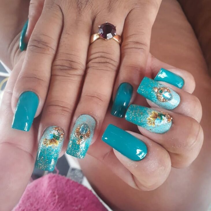 unhas postiças encapsuladas