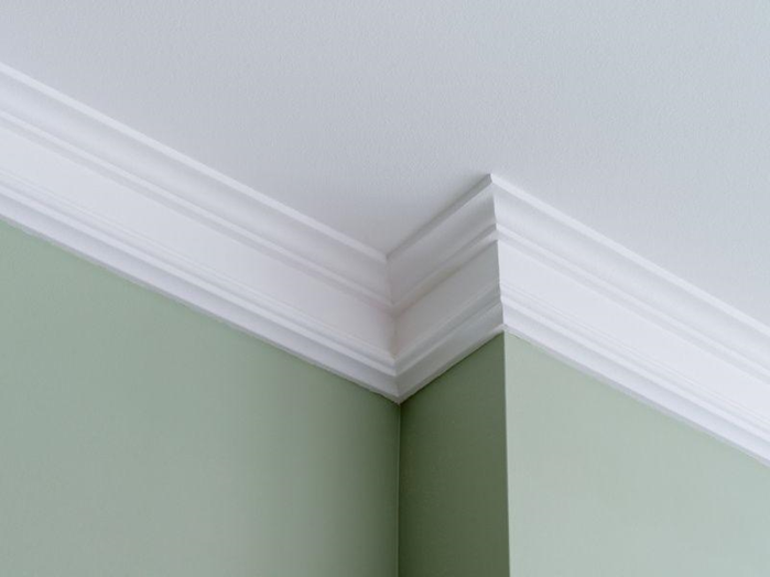moldura de gesso para banheiro