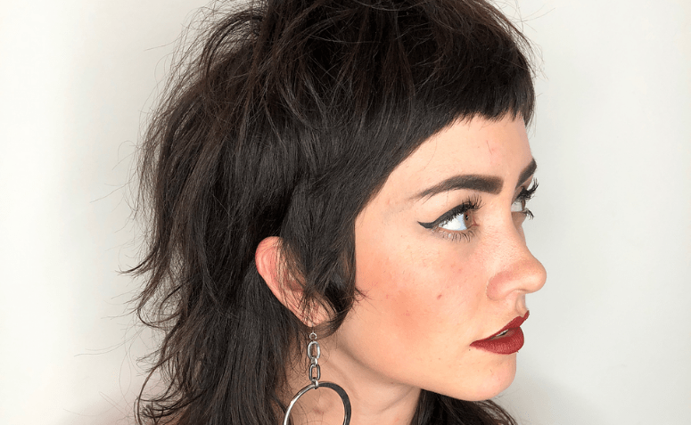 pullet hair