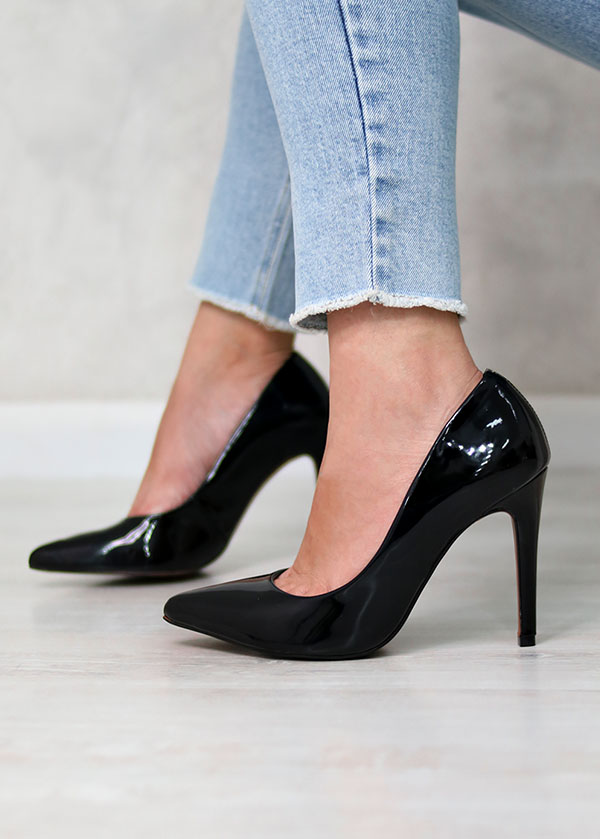 scarpin preto